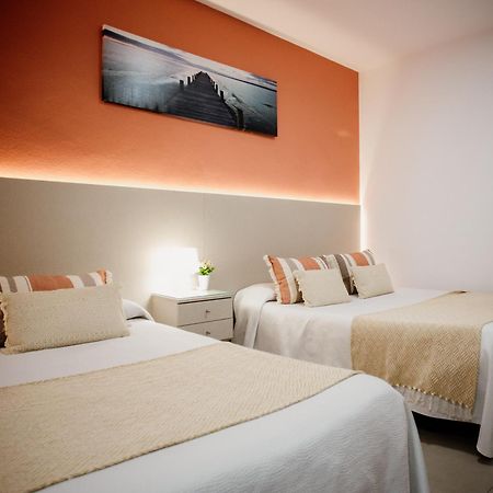 Apartamentos Turisticos Mastil 16 มาลากา ภายนอก รูปภาพ