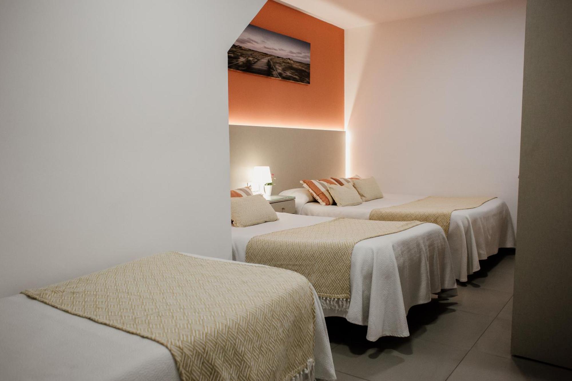 Apartamentos Turisticos Mastil 16 มาลากา ภายนอก รูปภาพ