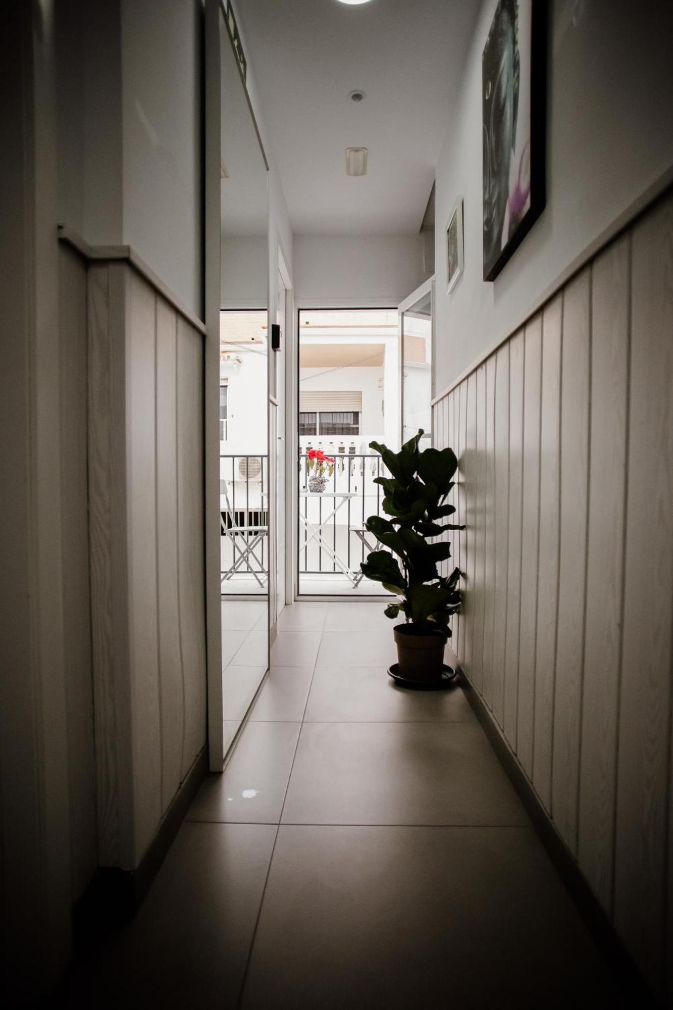 Apartamentos Turisticos Mastil 16 มาลากา ภายนอก รูปภาพ