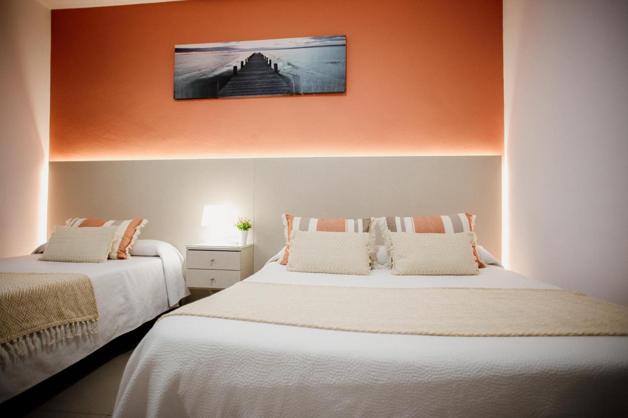 Apartamentos Turisticos Mastil 16 มาลากา ภายนอก รูปภาพ
