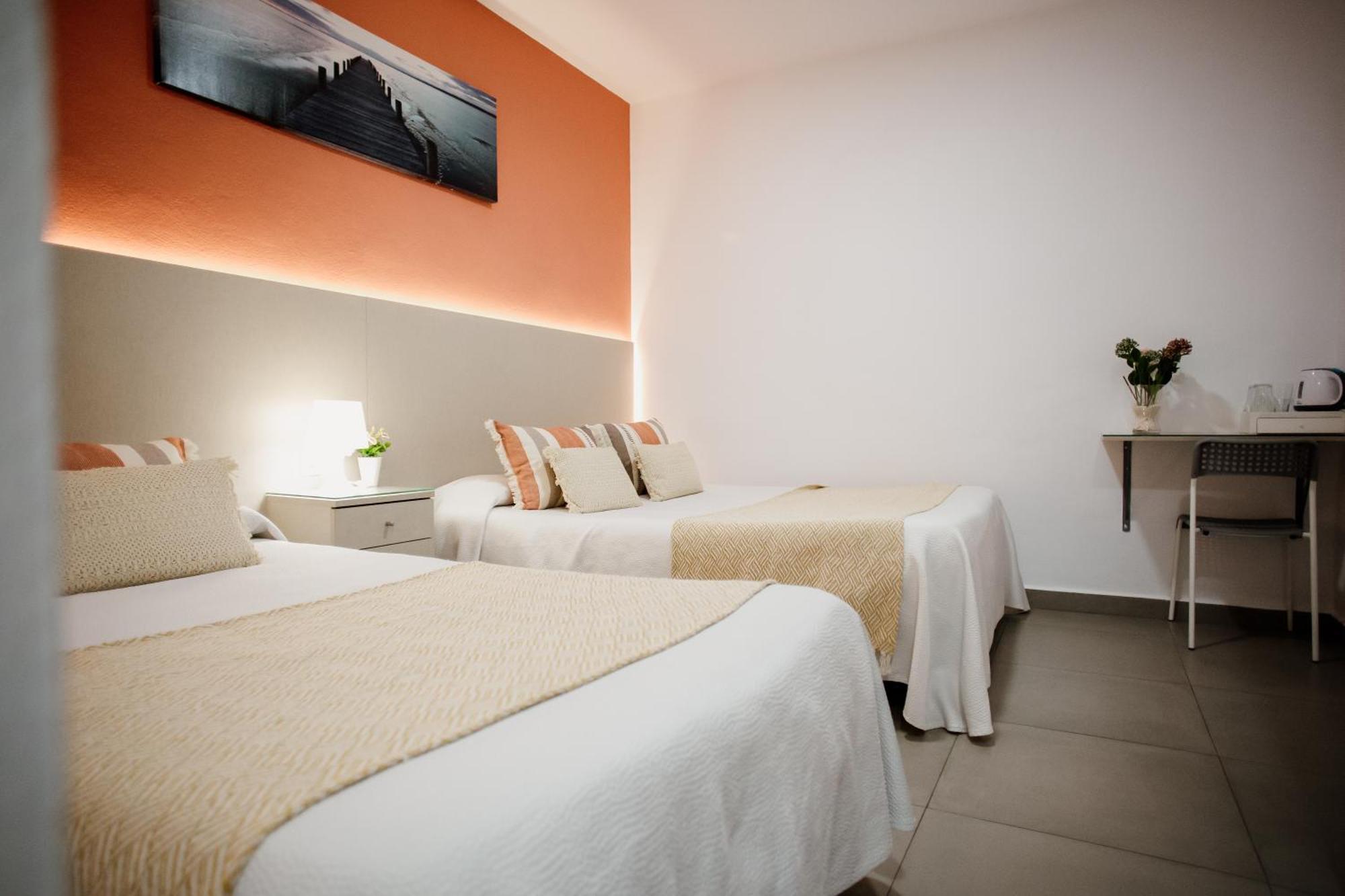 Apartamentos Turisticos Mastil 16 มาลากา ภายนอก รูปภาพ
