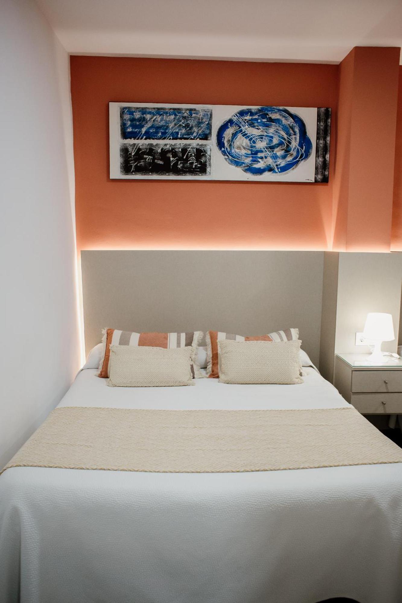 Apartamentos Turisticos Mastil 16 มาลากา ภายนอก รูปภาพ