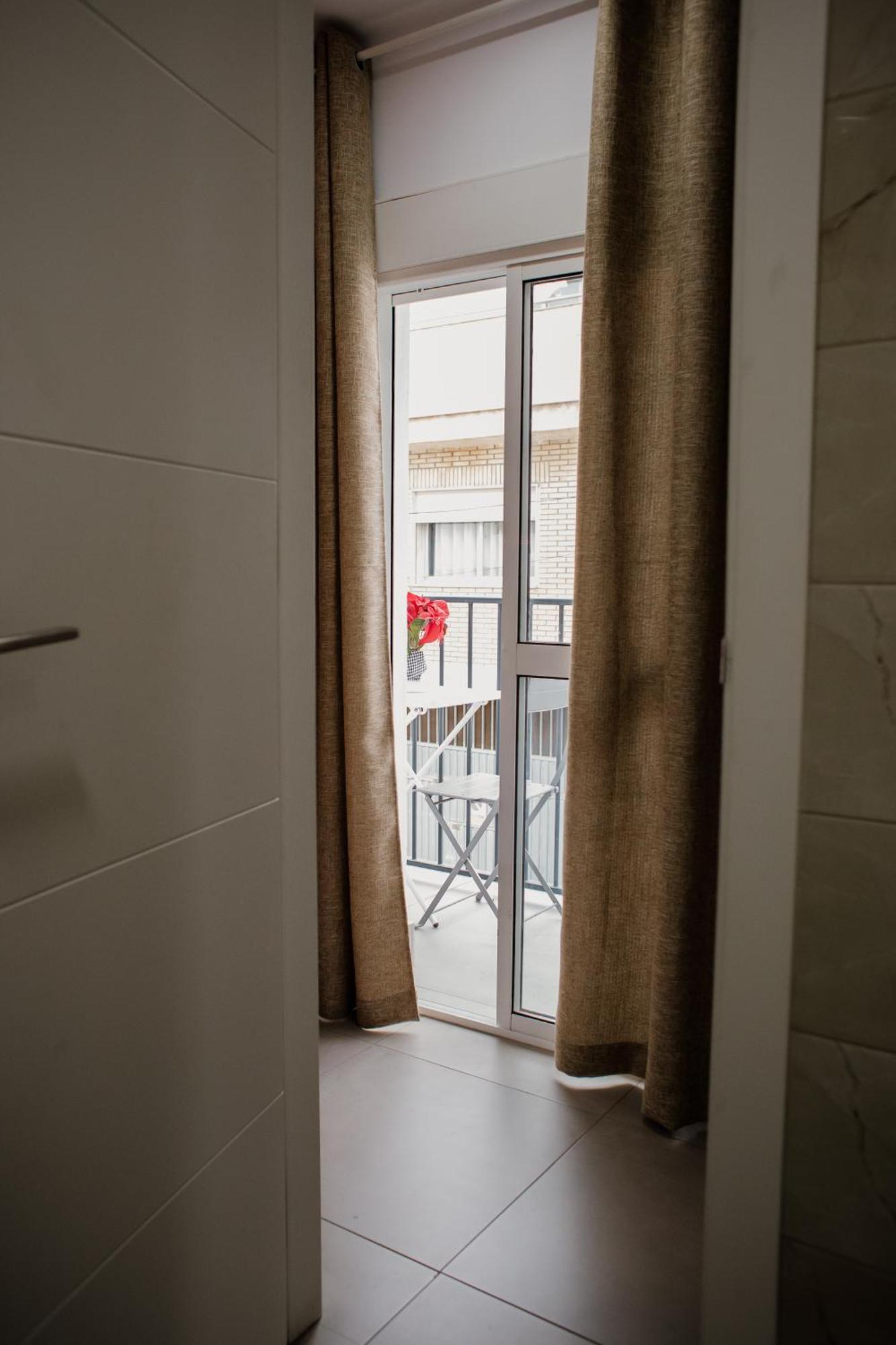 Apartamentos Turisticos Mastil 16 มาลากา ภายนอก รูปภาพ