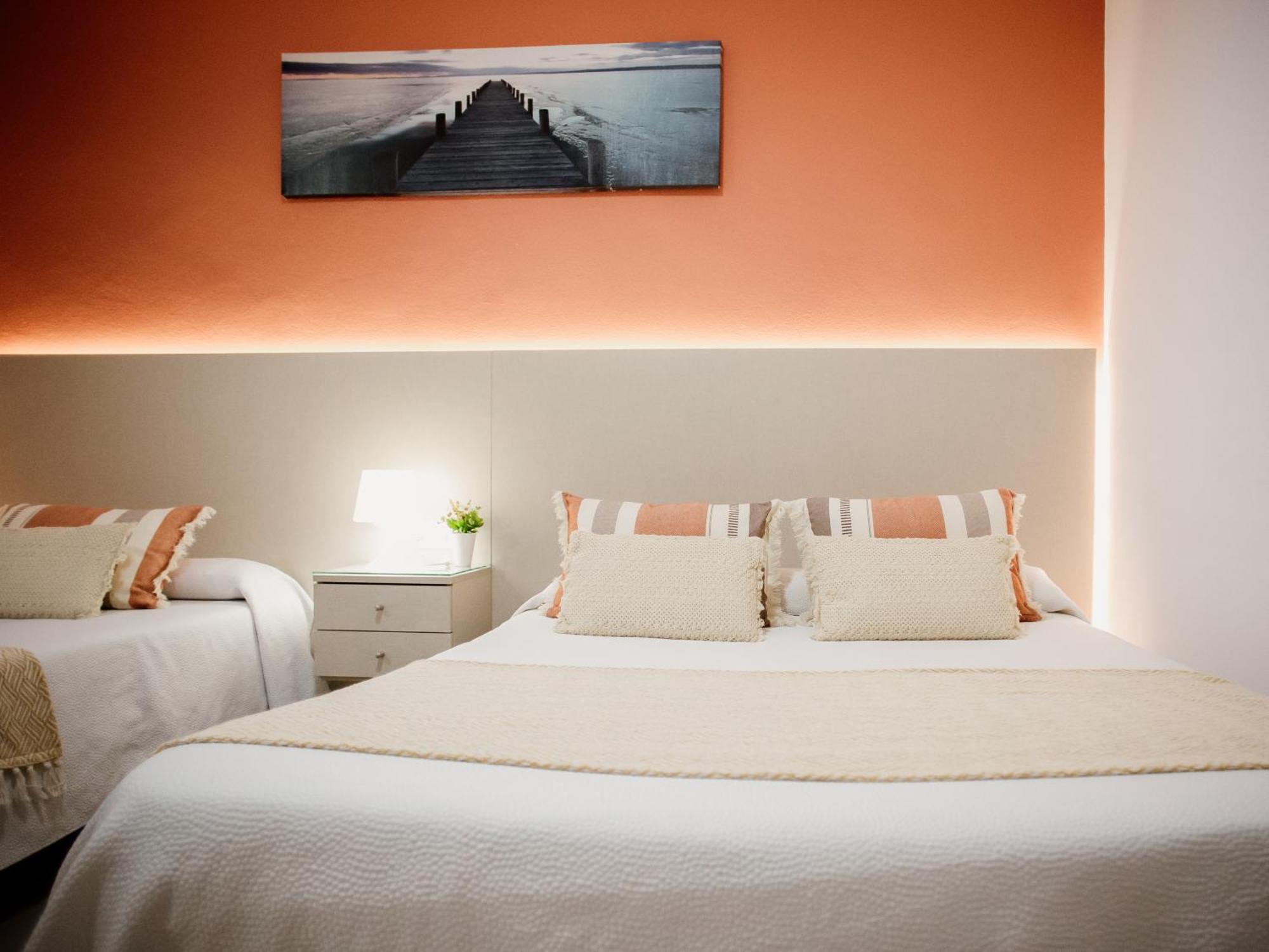 Apartamentos Turisticos Mastil 16 มาลากา ภายนอก รูปภาพ