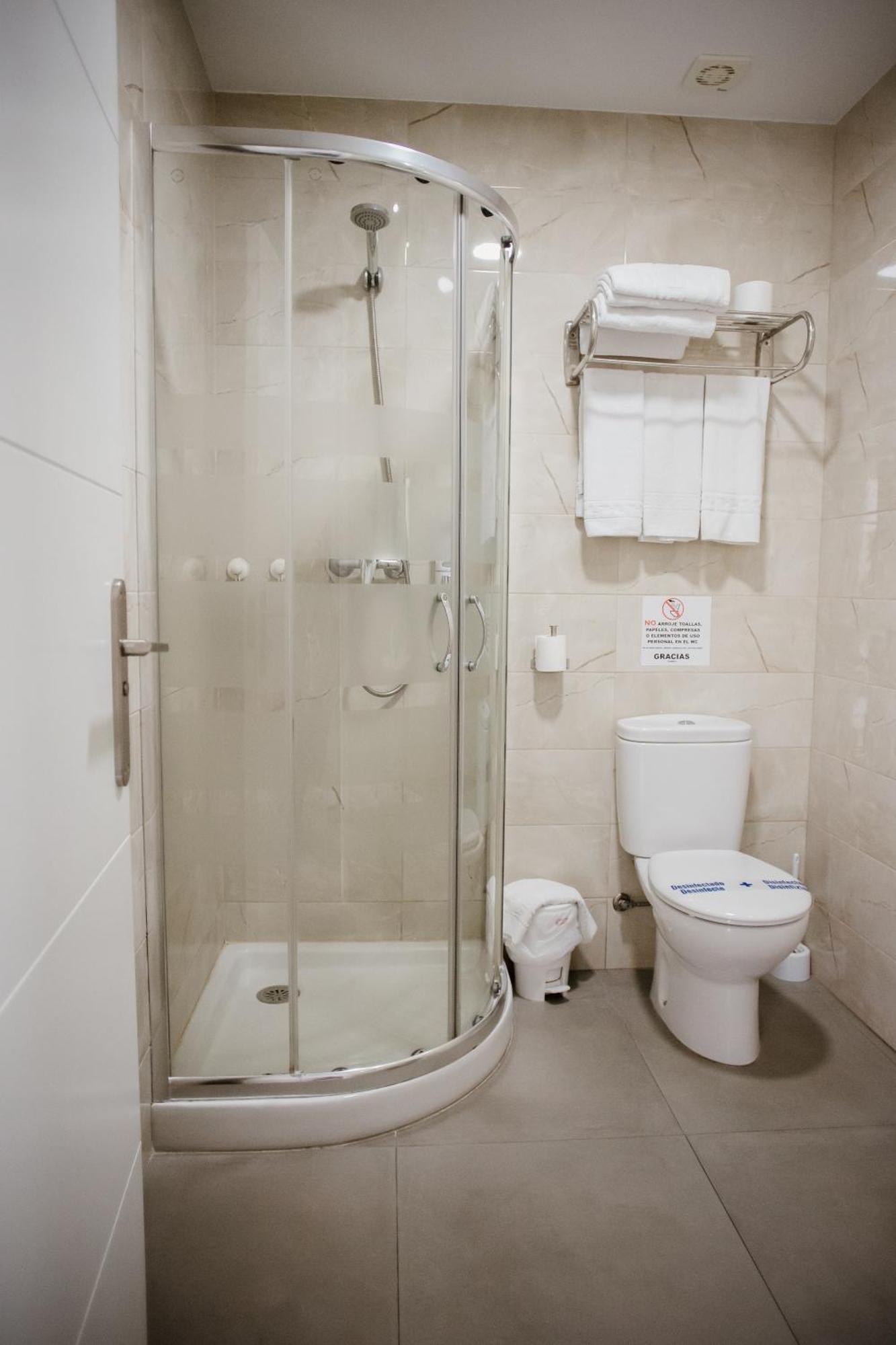 Apartamentos Turisticos Mastil 16 มาลากา ภายนอก รูปภาพ