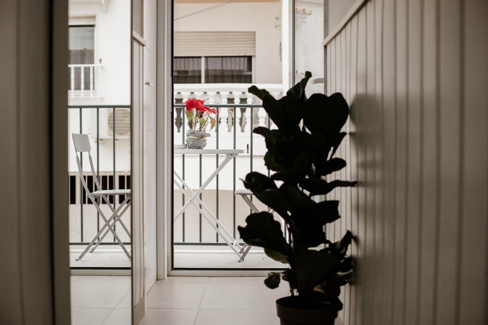 Apartamentos Turisticos Mastil 16 มาลากา ภายนอก รูปภาพ