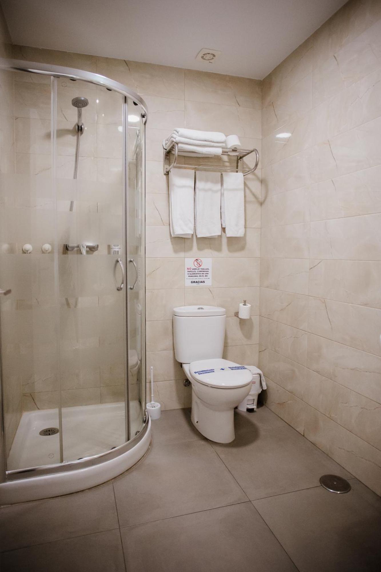 Apartamentos Turisticos Mastil 16 มาลากา ภายนอก รูปภาพ