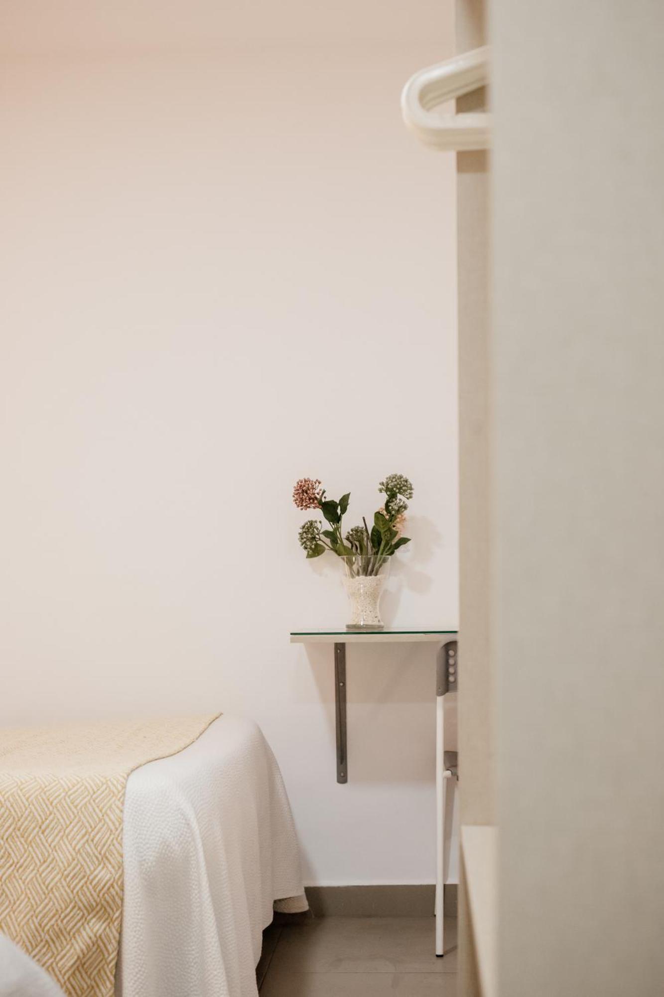 Apartamentos Turisticos Mastil 16 มาลากา ภายนอก รูปภาพ