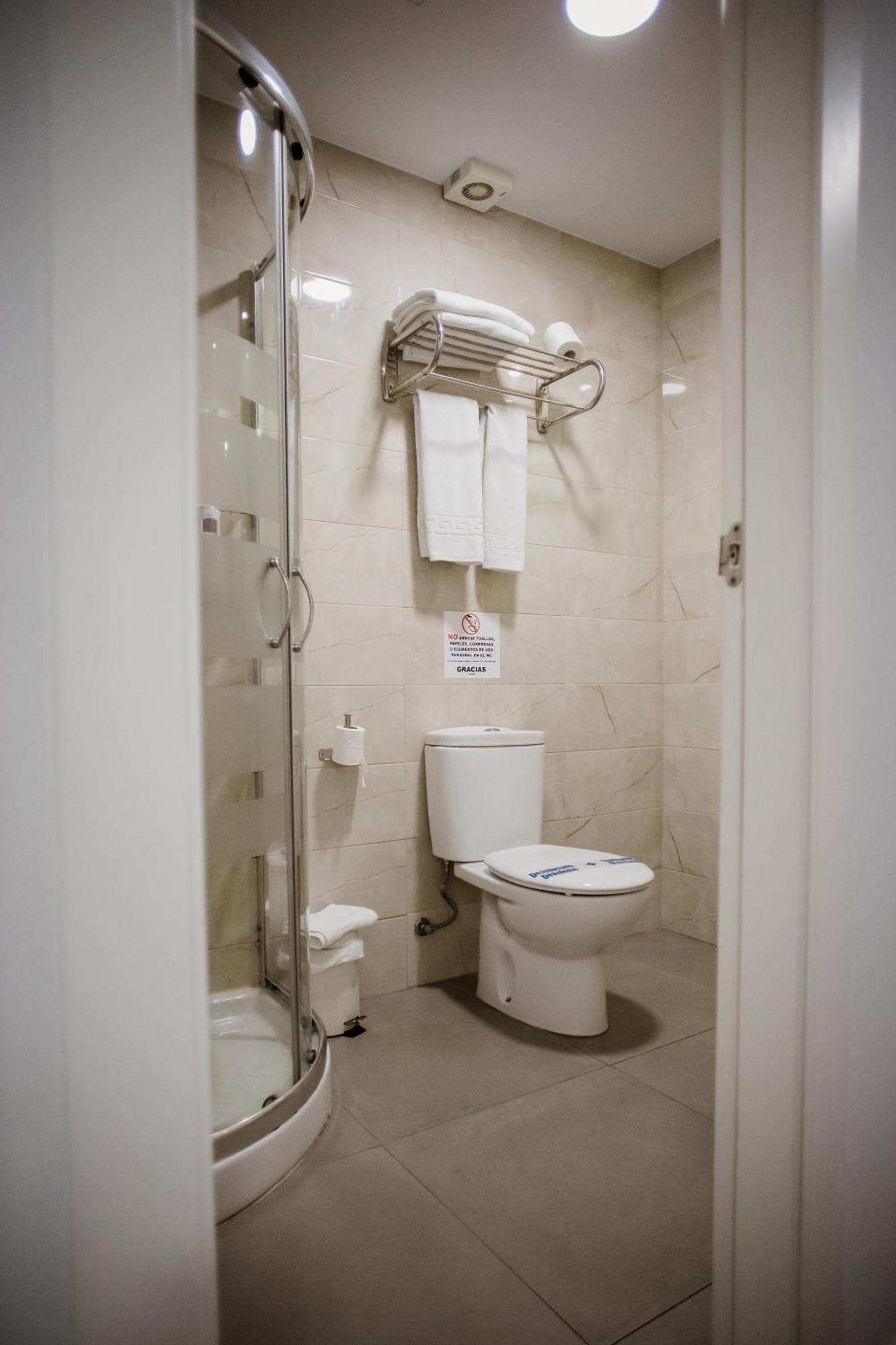 Apartamentos Turisticos Mastil 16 มาลากา ภายนอก รูปภาพ