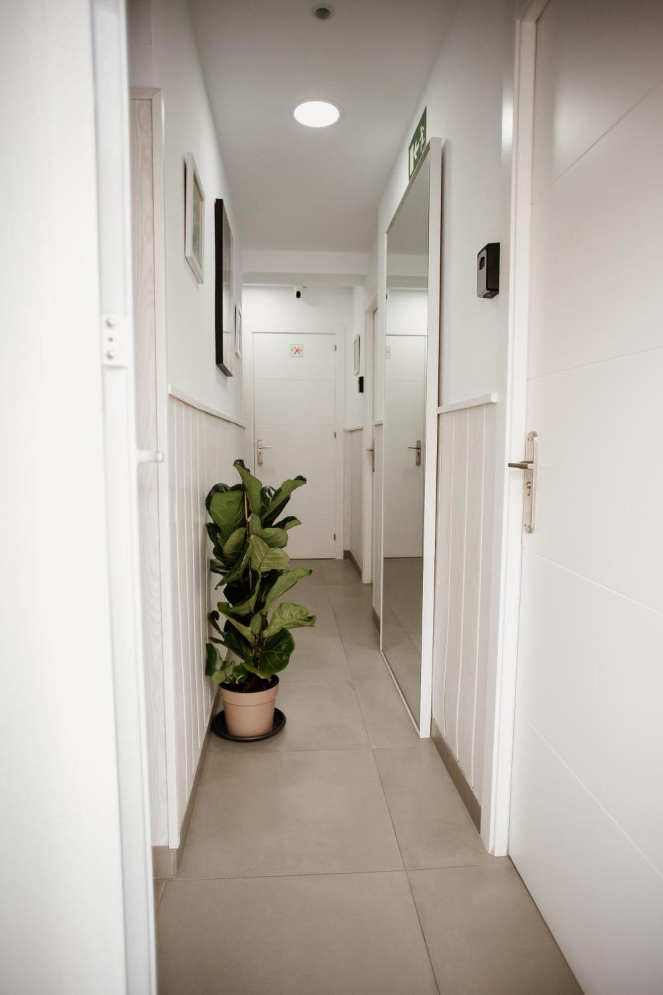 Apartamentos Turisticos Mastil 16 มาลากา ภายนอก รูปภาพ